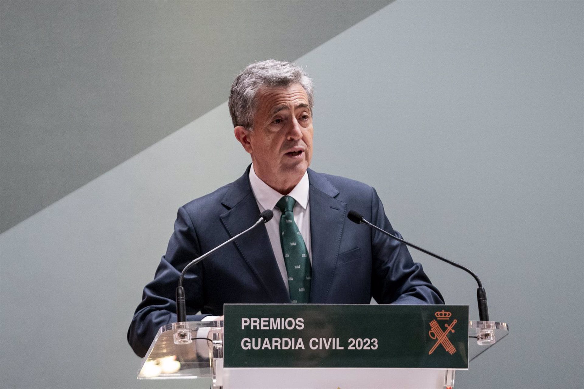 Augc Dice Que El Director De La Guardia Civil No Est A La Altura De