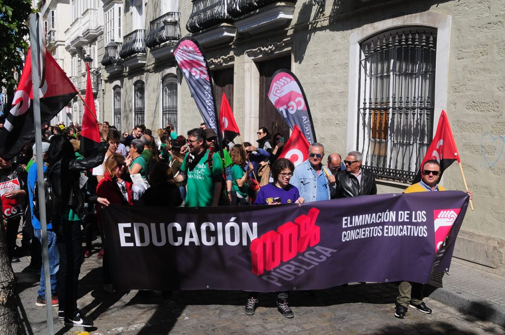 Sindicalistas de CGT en una manifestación de educación el pasado marzo