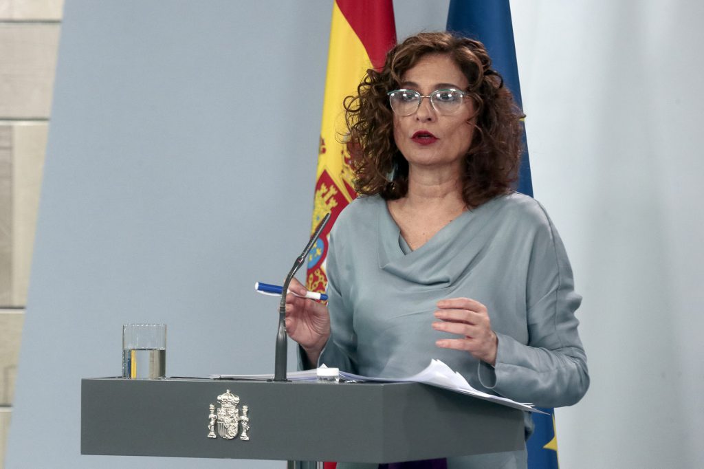 La ministra de Hacienda y portavoz del Gobierno, María Jesús Montero, durante su intervención, en la rueda de prensa posterior al Consejo de Ministros