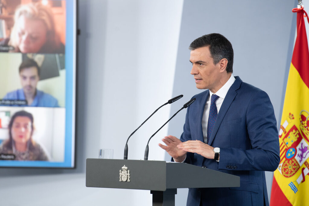 El presidente del Gobierno, Pedro Sánchez, responde a las preguntas de los medios de comunicación, en la rueda de prensa posterior al Consejo de Ministros