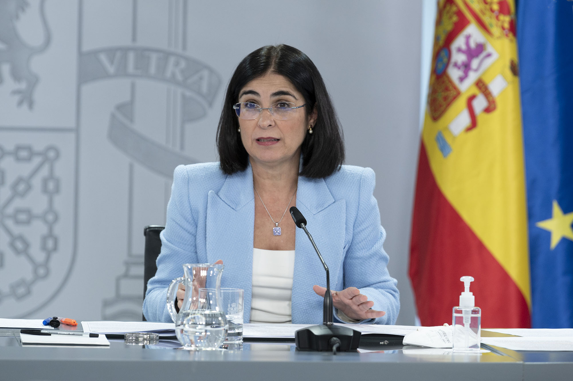 La ministra de Sanidad, Carolina Darias, durante su intervención en la rueda de prensa posterior al Consejo de Ministros