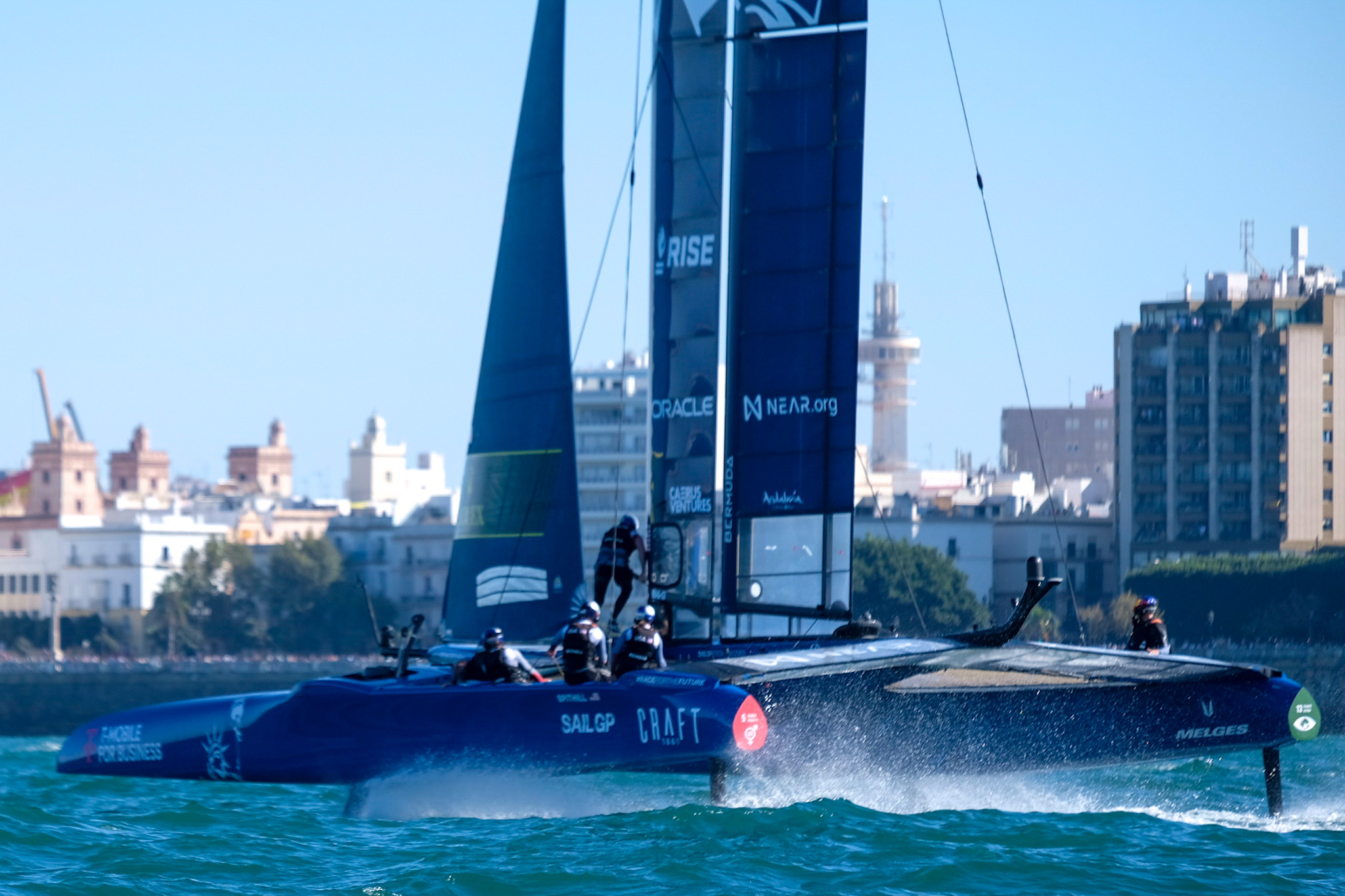 [FOTOGALERÍA] Las imágenes de la primera jornada de la Sail GP en Cádiz