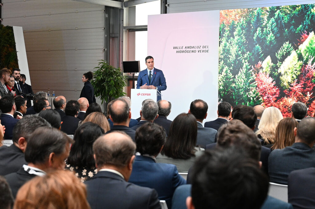 El presidente del Gobierno, Pedro Sánchez, durante su intervención en el acto de presentación del 'Valle andaluz del Hidrógeno Verde'