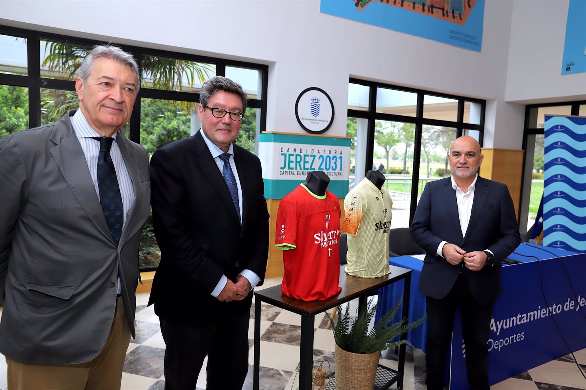 Jerez será este fin de semana «capital del enoturismo deportivo» con la SherryBike y SherryMaratón ·