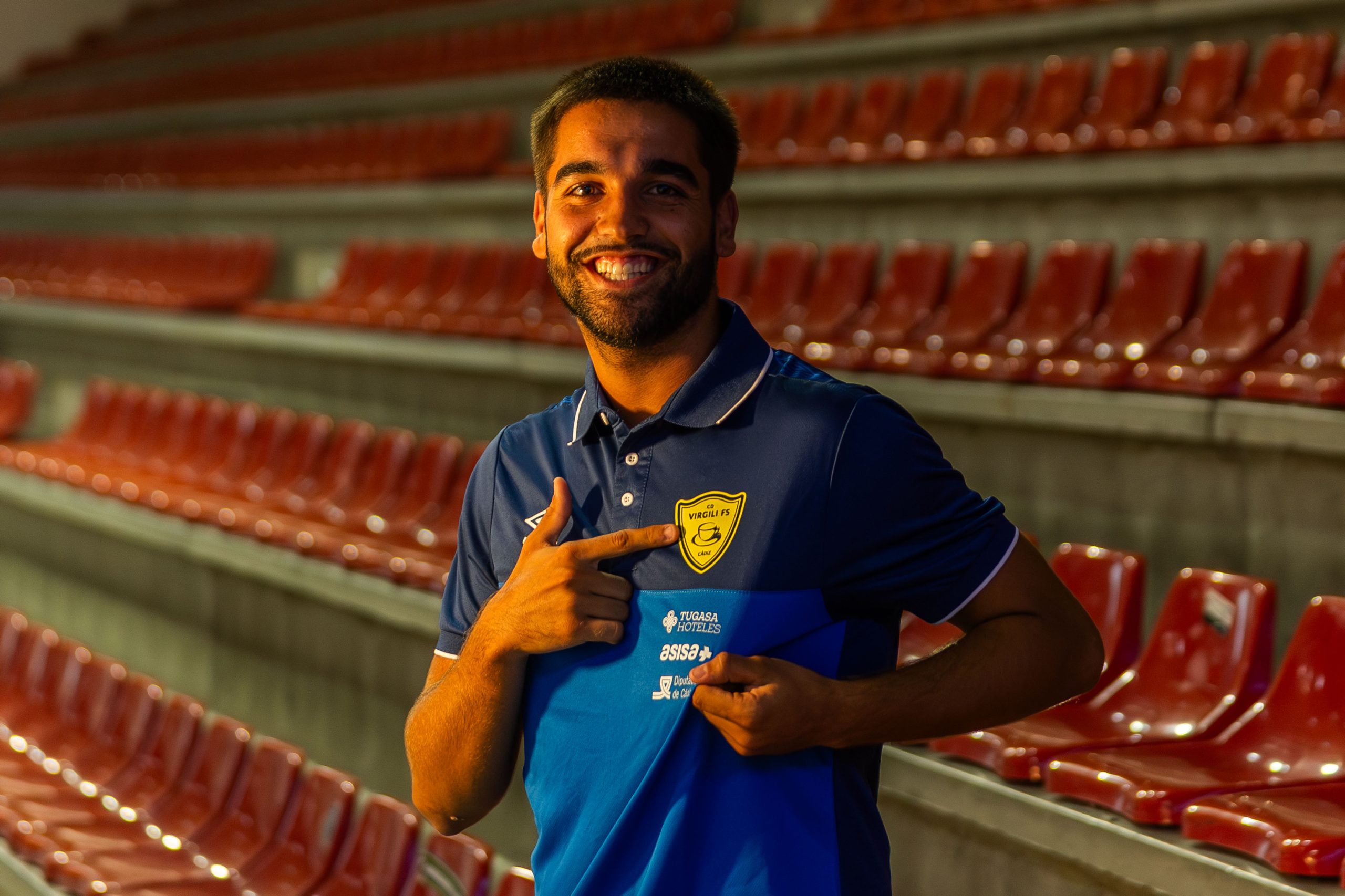 Raúl Álvarez, nuevo refuerzo local del CD Virgili Cádiz para la ...